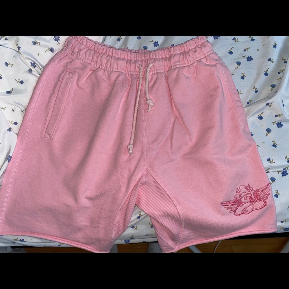Boy’s Lie pink sweat shorts